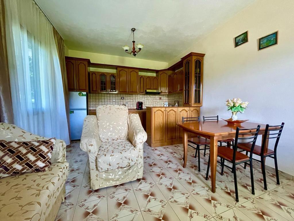 Cortina House Berat Apartment Kuçova Exterior foto